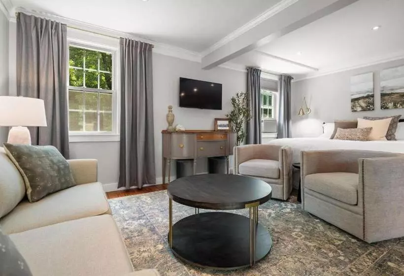 ユースホステル The Aurora