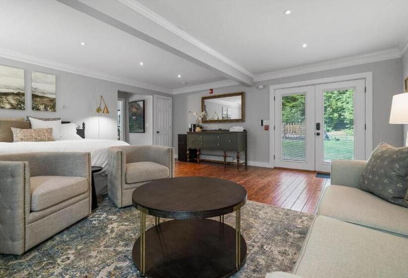 Общежитие The Aurora