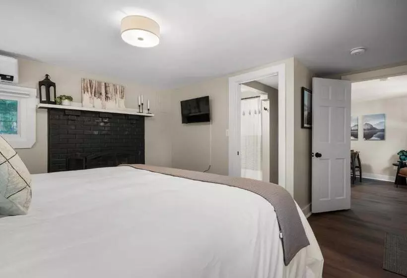 ユースホステル The Aurora