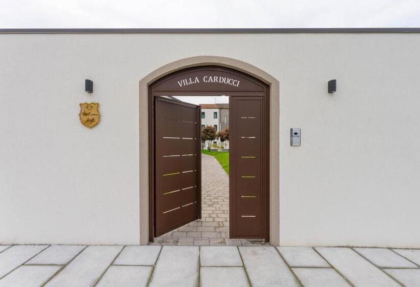 Nocleg ze śniadaniem Villa Carducci