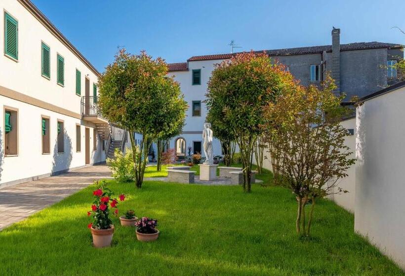 Nocleg ze śniadaniem Villa Carducci