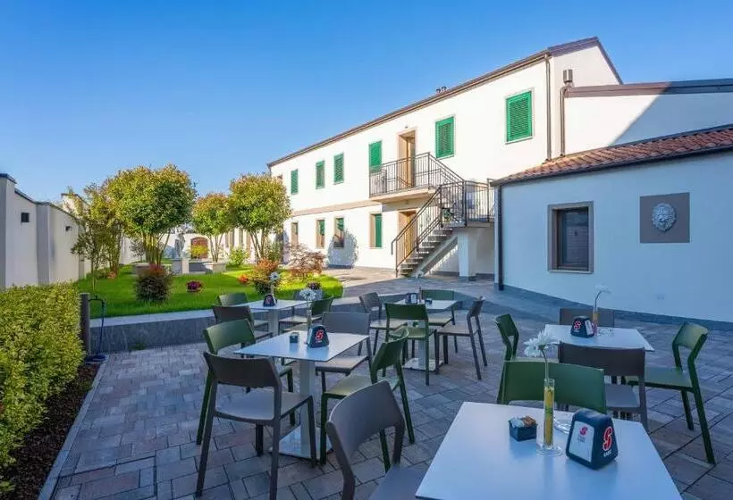 تختخواب و صبحانه Villa Carducci