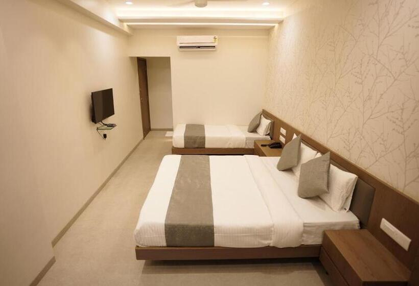 Отель A Square Executive