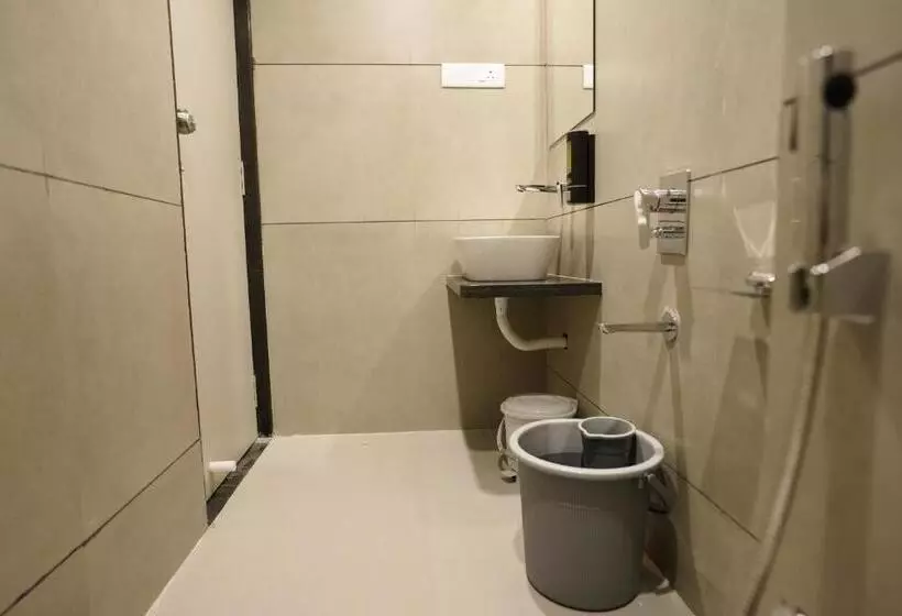 هتل A Square Executive