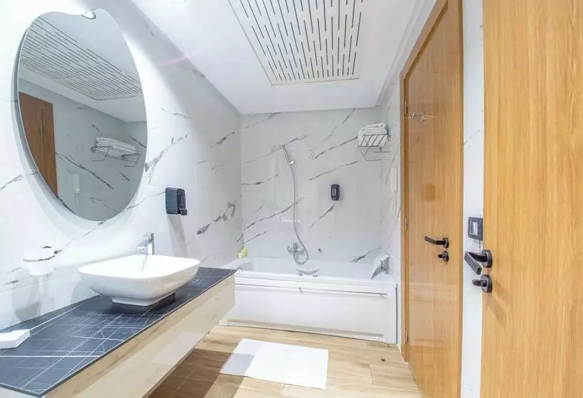 هتل Kyriad Prestige City Center Tunis