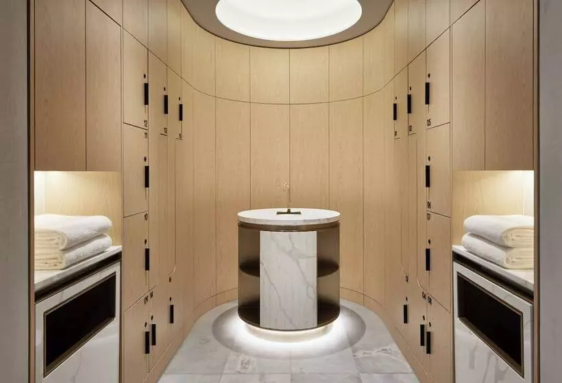 هتل Lanson Place Parliament Gardens