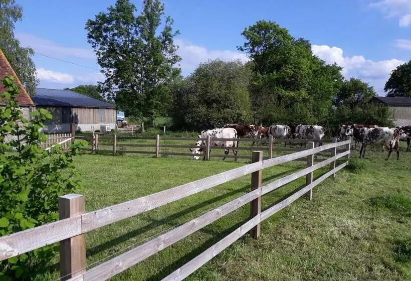 ホテル Roulotte à La Ferme Buissonnière