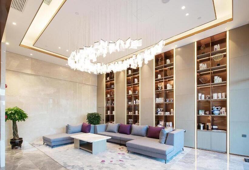 Lavande Hotel Changchun New District North Lake Longxiang Plaza