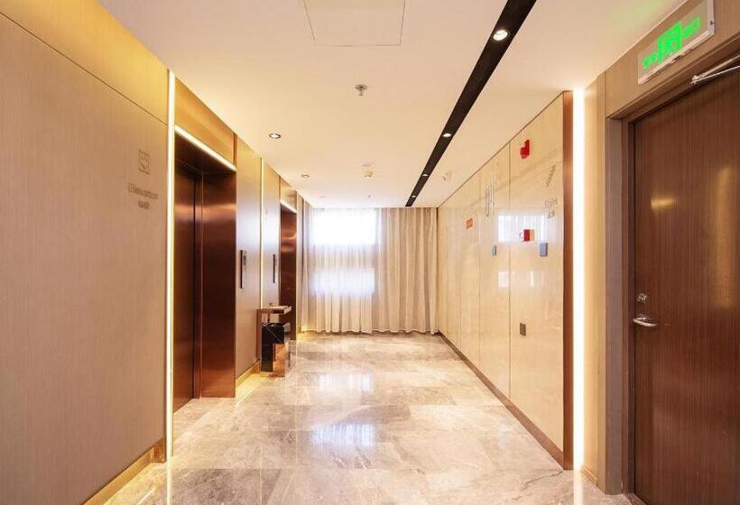 Lavande Hotel Changchun New District North Lake Longxiang Plaza