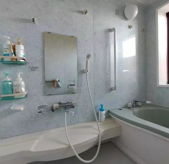 Majatalo 奄美ゲストハウス宇宿サンライズビーチ