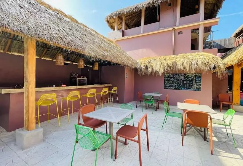 Majatalo Viajero Puerto Escondido Hostel