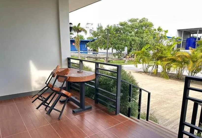 The White House P&n Hotel Chiang Rai