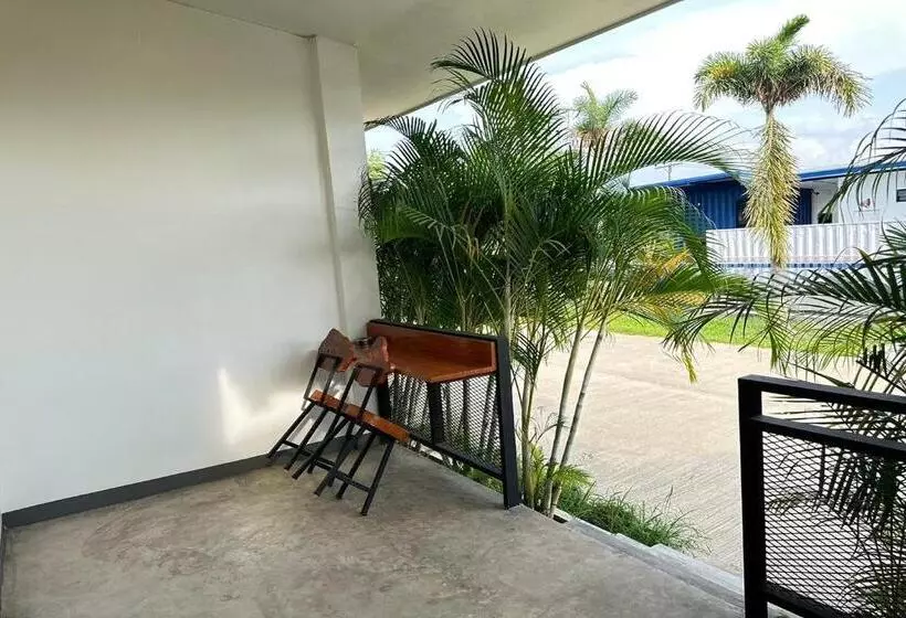 The White House P&n Hotel Chiang Rai