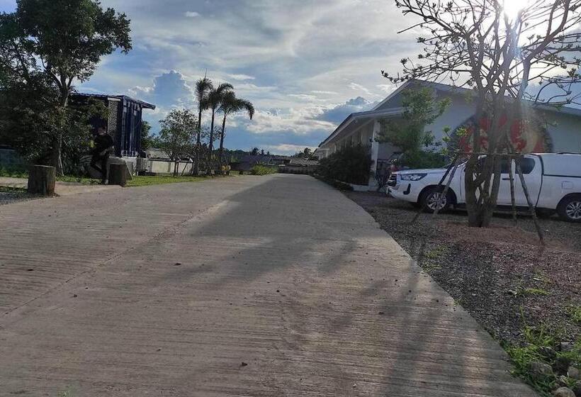 The White House P&n Hotel Chiang Rai