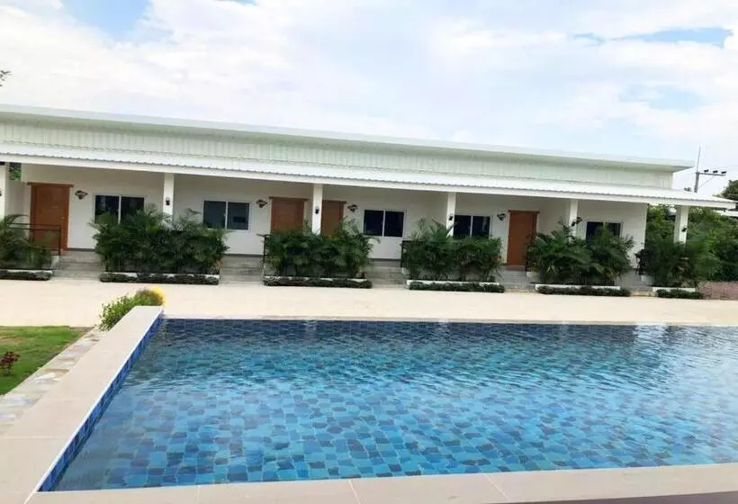 The White House P&n Hotel Chiang Rai