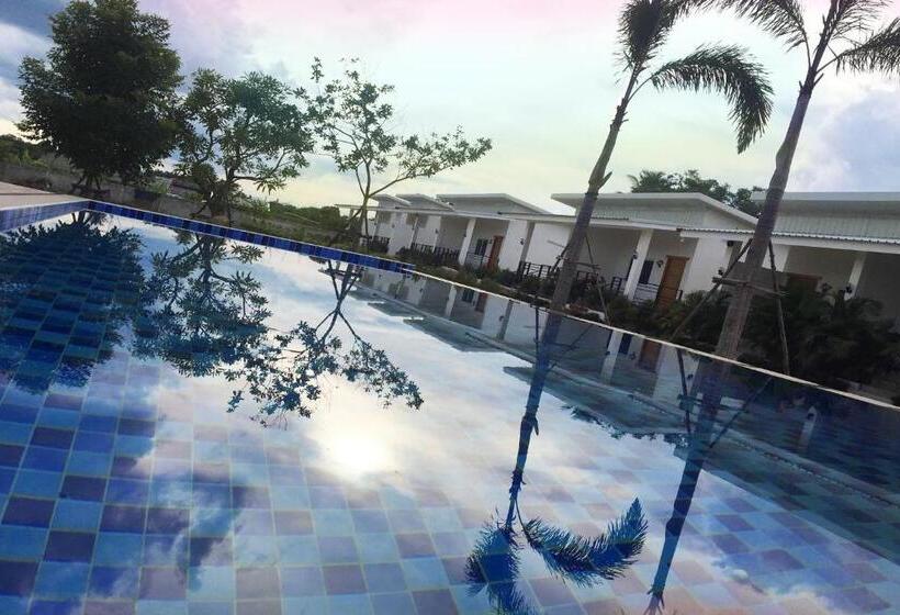 The White House P&n Hotel Chiang Rai