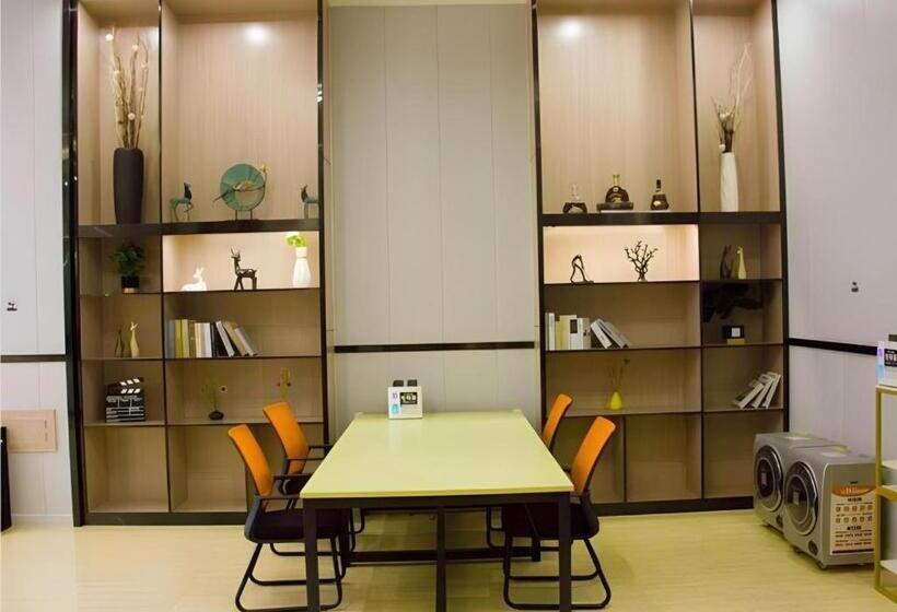 Borrman Hotel Shaoguan Century East Street Fengcai Building