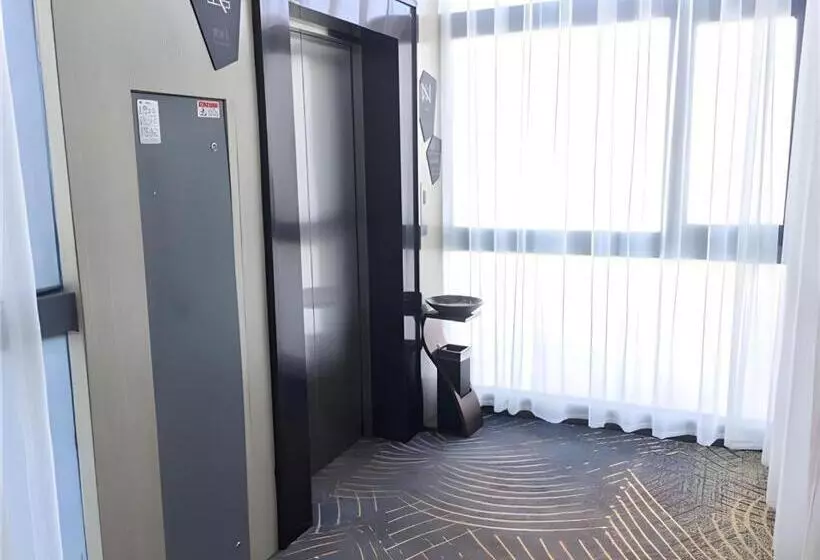 Echarm Hotel Lhasa Potala Palace Plaza