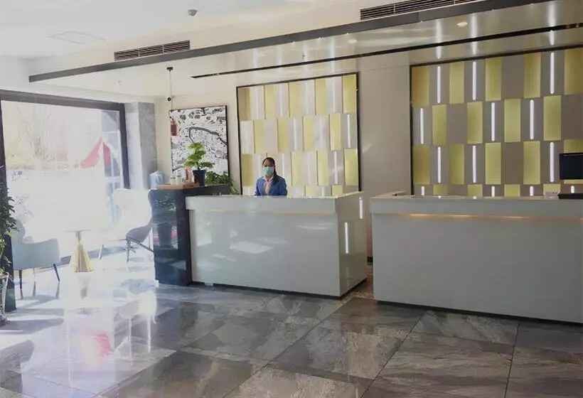 Echarm Hotel Lhasa Potala Palace Plaza