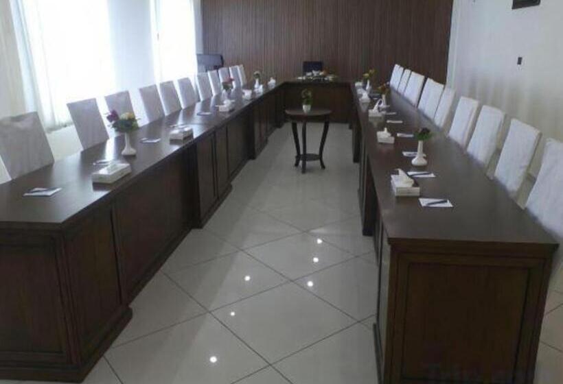 هتل Grand Millennium