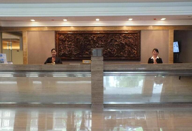 酒店 Grand Royal Denai