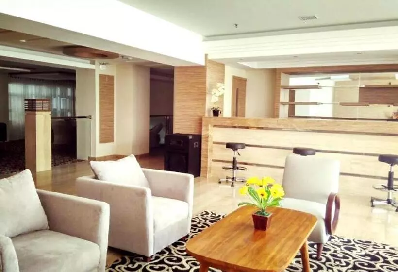 Hotelli Grand Royal Denai