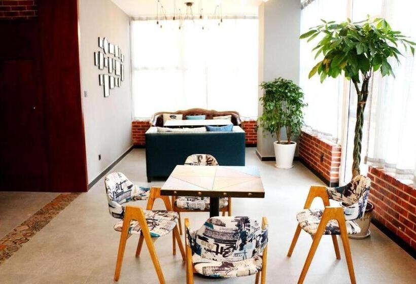 בית מלון כפרי James Joyce Coffetel Chengde Mountain Resort Peak Dynasty Cultural Industrial Park