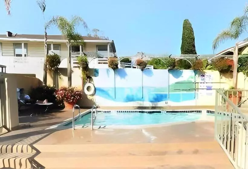 Hotelli Laguna Brisas   A Beach