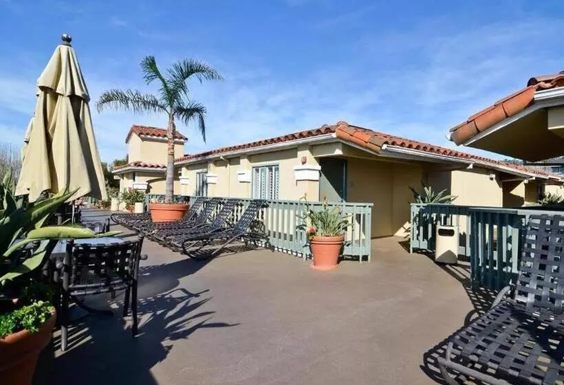 Hotelli Laguna Brisas   A Beach