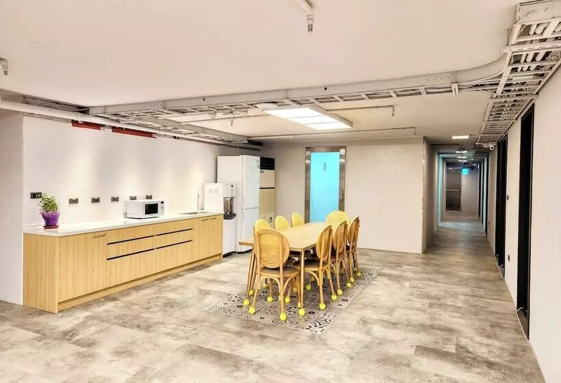 Just Live Hostel