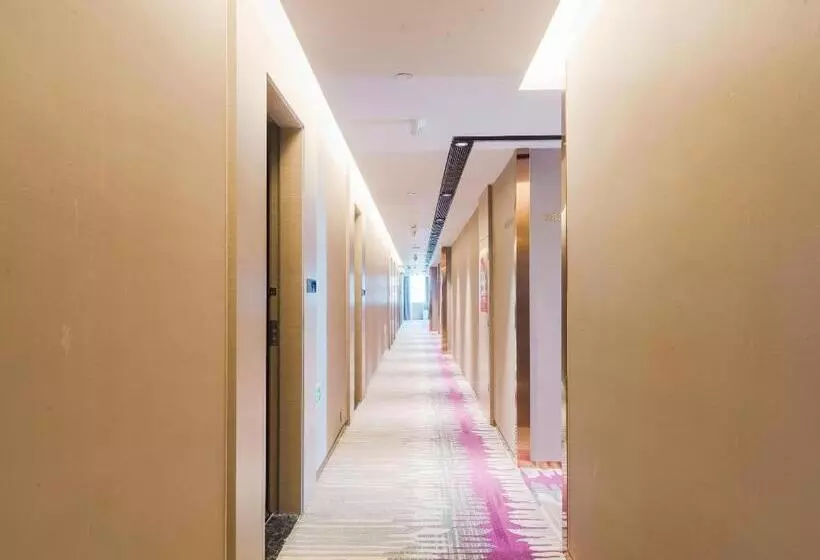 Lavande Hotel Zhenjiang Railway Station Wanda Plaza