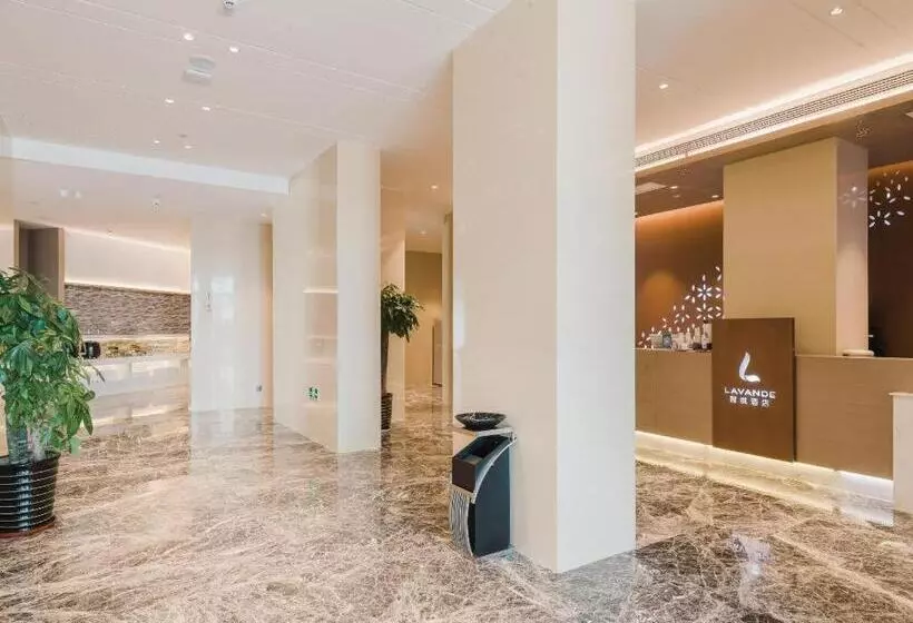 Lavande Hotel Zhenjiang Railway Station Wanda Plaza