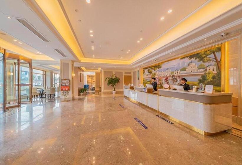 Vienna Hotel Chongqing West Station Square