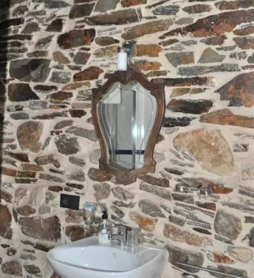 Retkeilymaja A Horta De Abel