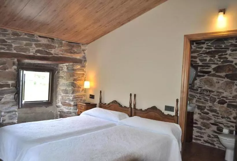 Retkeilymaja A Horta De Abel