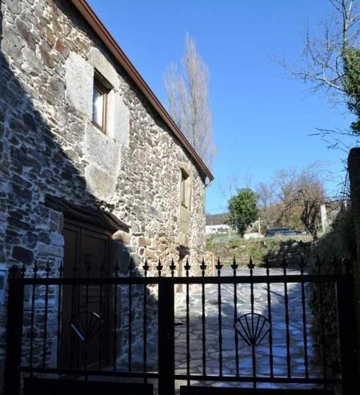 ユースホステル A Horta De Abel