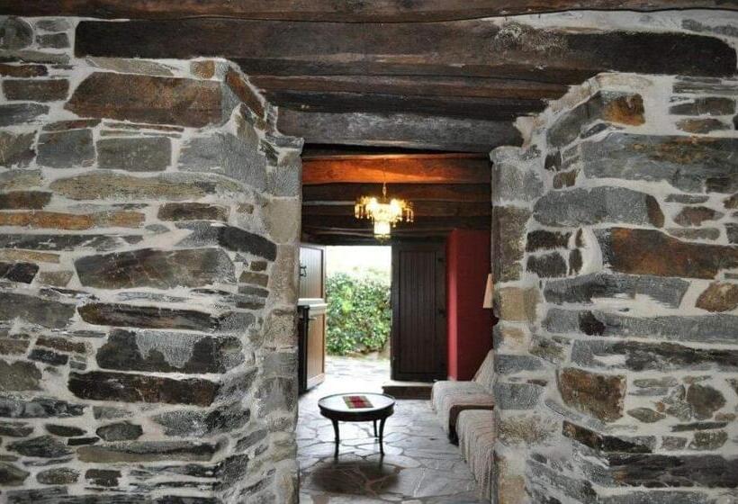 ユースホステル A Horta De Abel