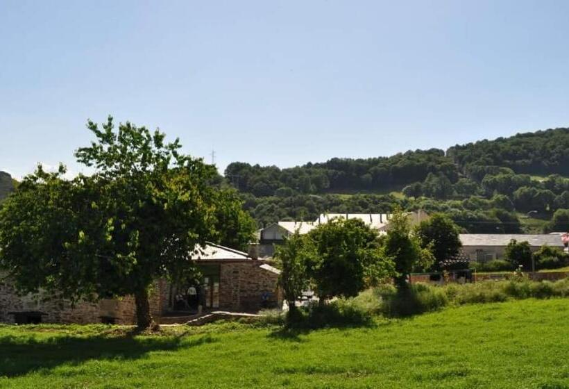 ユースホステル A Horta De Abel