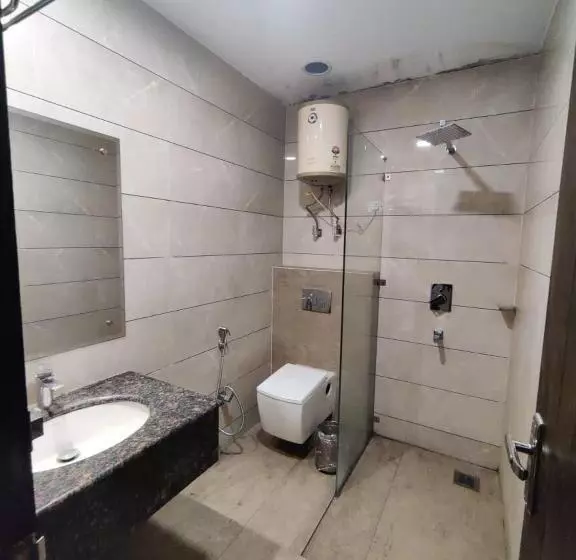Hotelli Pop Royal Suites