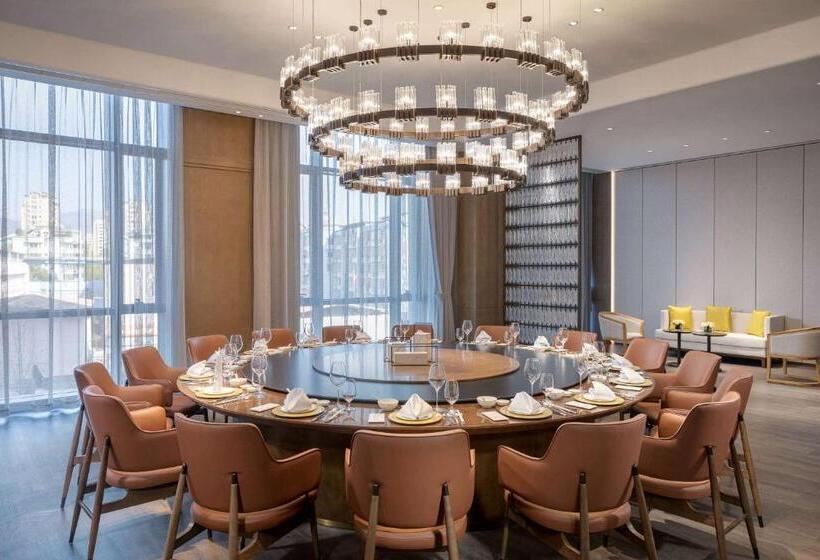 בית מלון כפרי Wyndham Grand Lishui Downtown & Poetry