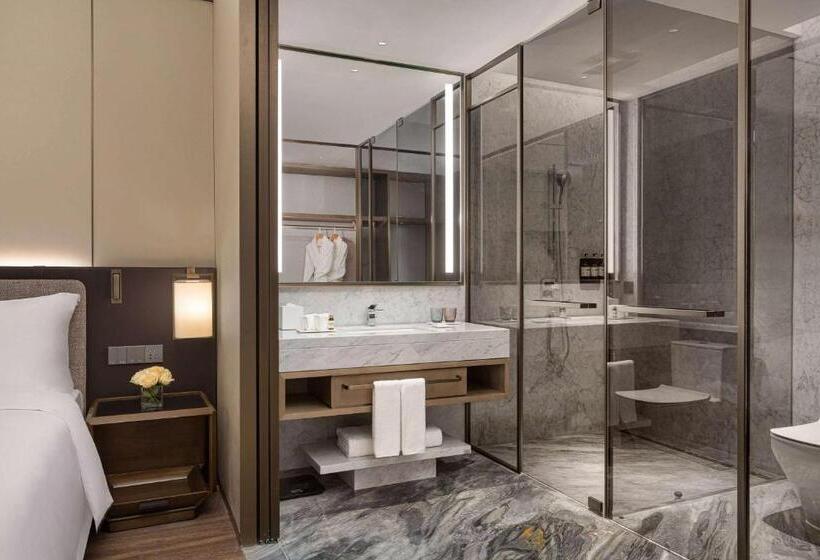 בית מלון כפרי Wyndham Grand Lishui Downtown & Poetry