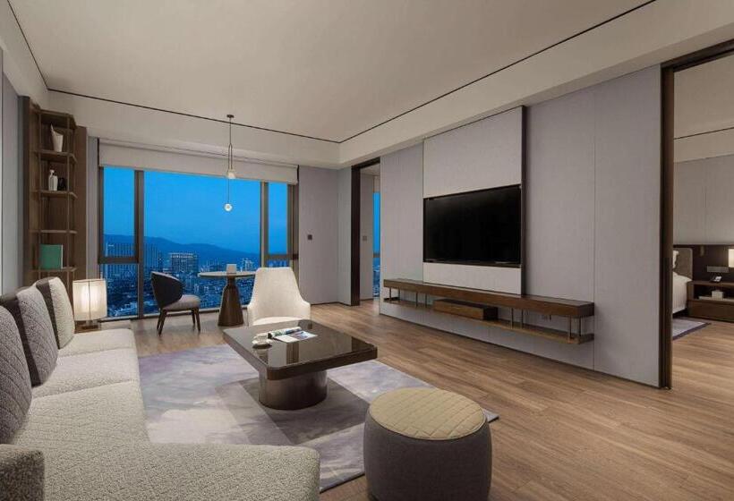 בית מלון כפרי Wyndham Grand Lishui Downtown & Poetry