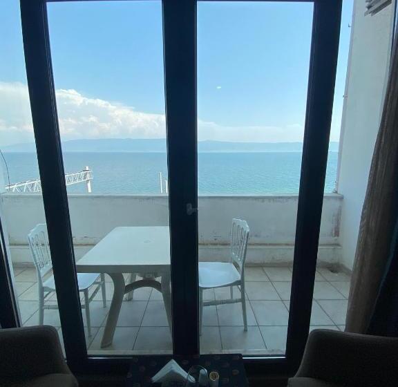 בית מלון כפרי Yakamoz