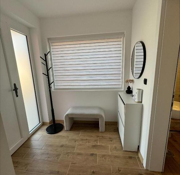 پانسیون Hestia Suite