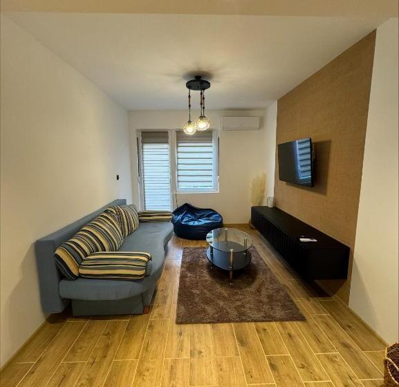 پانسیون Hestia Suite