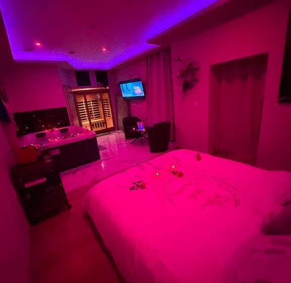 بنسيون Jacuzzi & Sauna Herrlisheim