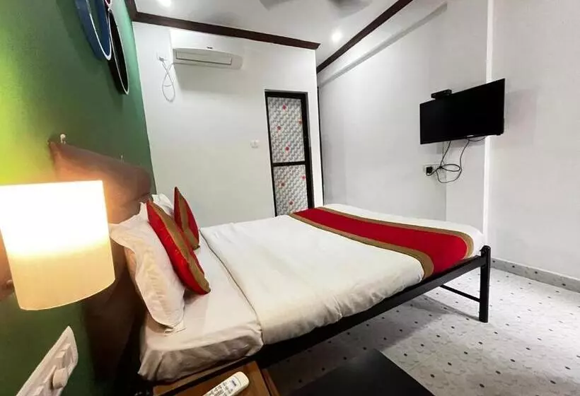 هاستل Zelosena By Rnb Hotel In Calangute
