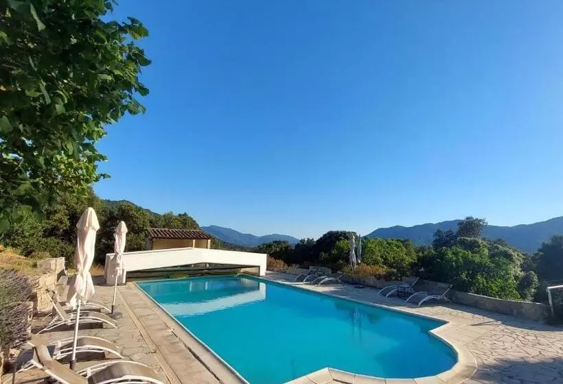 Aamiaismajoitus (B&B) Domaine Cardu