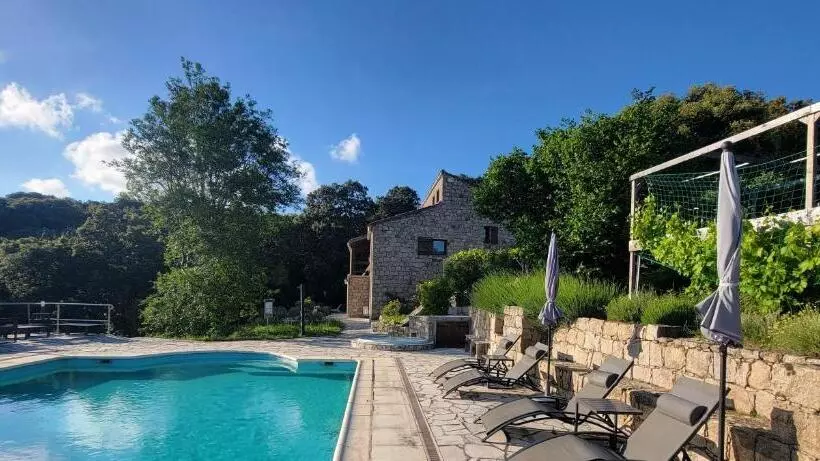 Aamiaismajoitus (B&B) Domaine Cardu