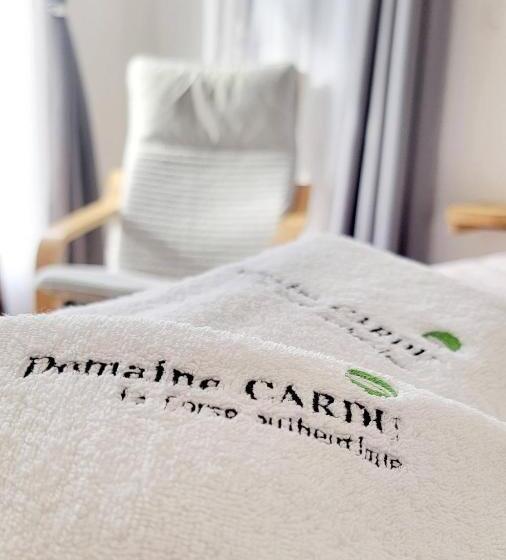 住宿加早餐  Domaine Cardu